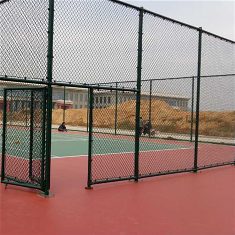 籠式足球場圍網(wǎng)案例展示圖片4 籠式足球場圍網(wǎng)案例展示圖片4