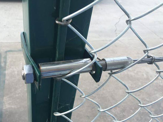 鋁包鋼機(jī)場(chǎng)隔離網(wǎng)圖片4 鋁包鋼機(jī)場(chǎng)隔離網(wǎng)圖片4